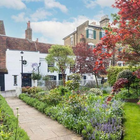 Clarendon Cottage Enfield Exterior photo