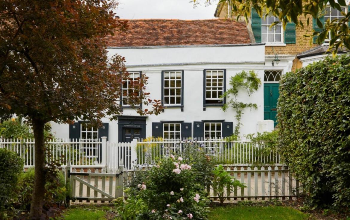 Clarendon Cottage Enfield Exterior photo